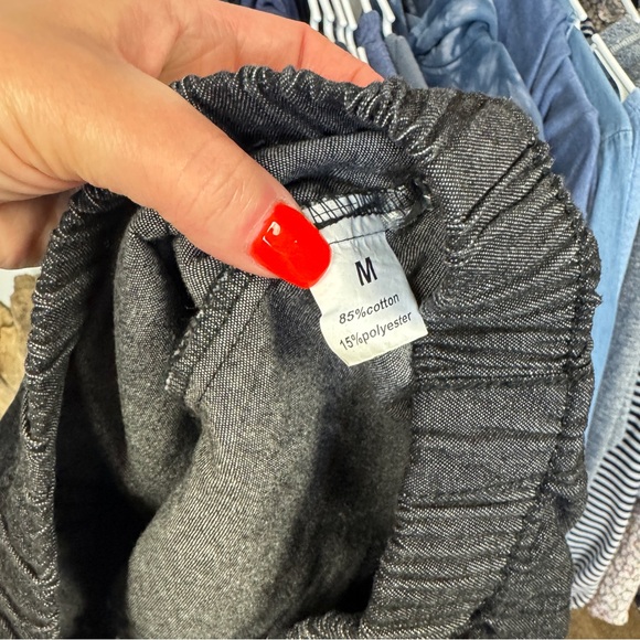 Black Drawstring Elastic Pull On Shorts | M - Picture 5 of 5